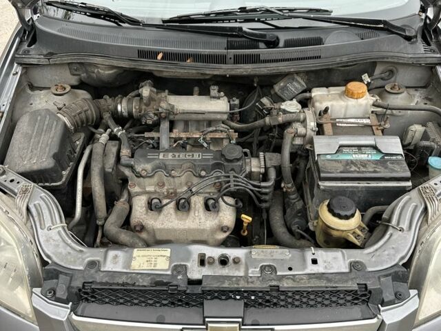 Серый Шевроле Авео, объемом двигателя 1.5 л и пробегом 290 тыс. км за 3500 $, фото 14 на Automoto.ua