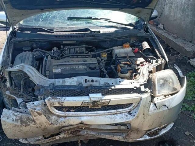Сірий Шевроле Авео, об'ємом двигуна 1 л та пробігом 1 тис. км за 1000 $, фото 4 на Automoto.ua