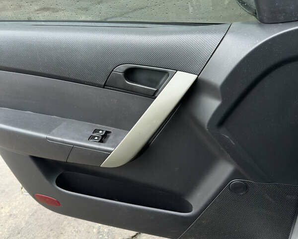 Сірий Шевроле Авео, об'ємом двигуна 1.5 л та пробігом 245 тис. км за 3500 $, фото 22 на Automoto.ua