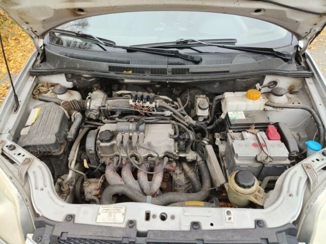 Сірий Шевроле Авео, об'ємом двигуна 1.2 л та пробігом 194 тис. км за 3850 $, фото 19 на Automoto.ua