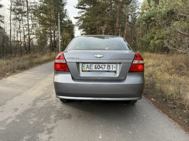 Сірий Шевроле Авео, об'ємом двигуна 1.5 л та пробігом 420 тис. км за 1800 $, фото 3 на Automoto.ua