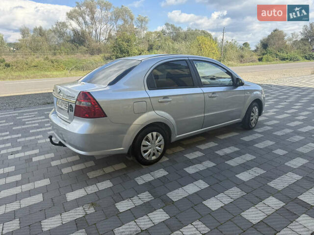 Сірий Шевроле Авео, об'ємом двигуна 1.6 л та пробігом 280 тис. км за 2750 $, фото 4 на Automoto.ua