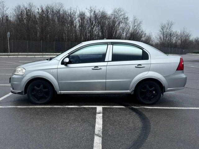 Серый Шевроле Авео, объемом двигателя 0 л и пробегом 255 тыс. км за 3700 $, фото 2 на Automoto.ua