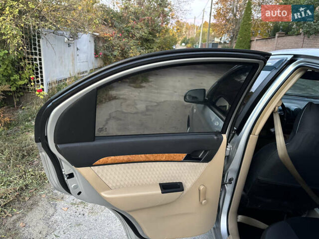 Сірий Шевроле Авео, об'ємом двигуна 1.6 л та пробігом 148 тис. км за 4550 $, фото 30 на Automoto.ua