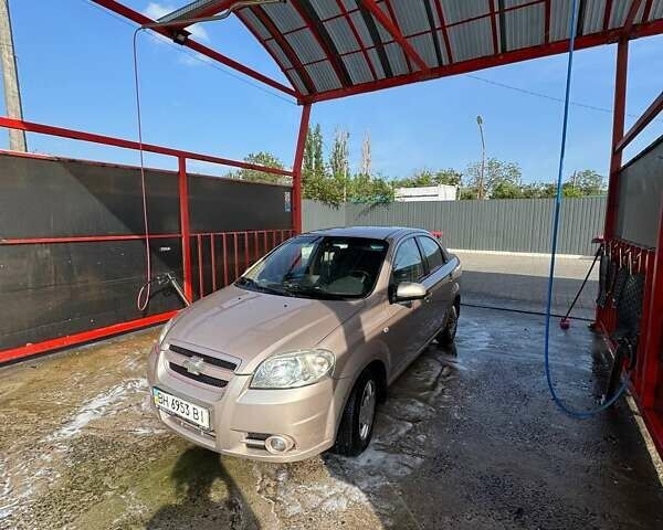 Серый Шевроле Авео, объемом двигателя 1.6 л и пробегом 106 тыс. км за 4700 $, фото 1 на Automoto.ua