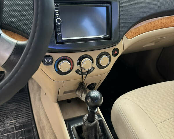 Сірий Шевроле Авео, об'ємом двигуна 1.6 л та пробігом 258 тис. км за 2599 $, фото 12 на Automoto.ua