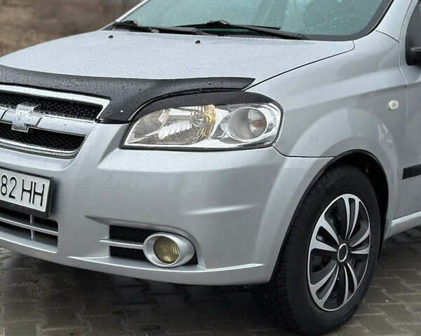 Серый Шевроле Авео, объемом двигателя 1.5 л и пробегом 317 тыс. км за 3500 $, фото 11 на Automoto.ua