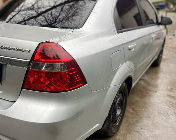 Серый Шевроле Авео, объемом двигателя 1.6 л и пробегом 150 тыс. км за 4499 $, фото 5 на Automoto.ua