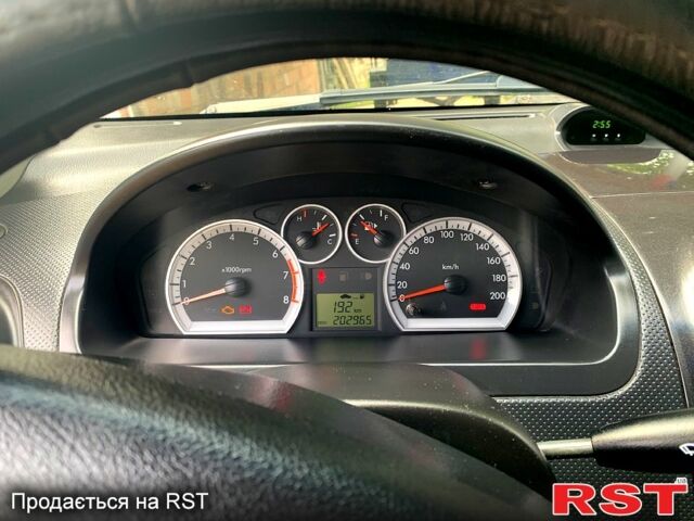 Серый Шевроле Авео, объемом двигателя 1.5 л и пробегом 202 тыс. км за 4100 $, фото 7 на Automoto.ua