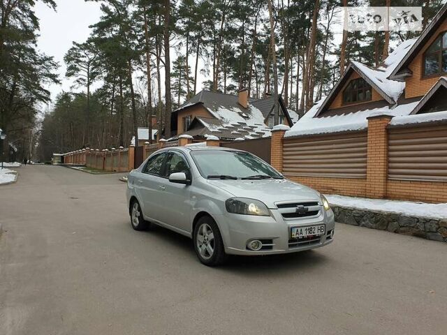 Сірий Шевроле Авео, об'ємом двигуна 1.6 л та пробігом 172 тис. км за 3900 $, фото 4 на Automoto.ua