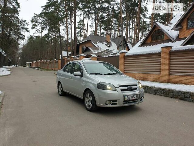 Сірий Шевроле Авео, об'ємом двигуна 1.6 л та пробігом 172 тис. км за 3900 $, фото 7 на Automoto.ua