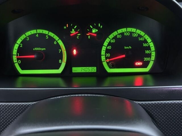 Сірий Шевроле Авео, об'ємом двигуна 1.5 л та пробігом 140 тис. км за 3900 $, фото 5 на Automoto.ua