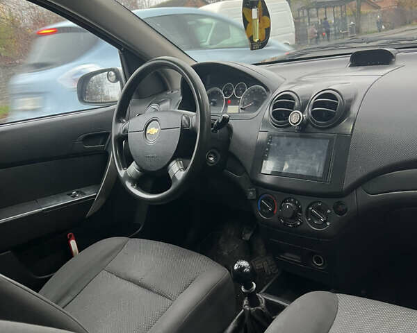Сірий Шевроле Авео, об'ємом двигуна 1.5 л та пробігом 250 тис. км за 2999 $, фото 15 на Automoto.ua
