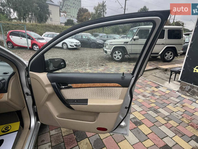 Серый Шевроле Авео, объемом двигателя 1.6 л и пробегом 185 тыс. км за 3499 $, фото 20 на Automoto.ua