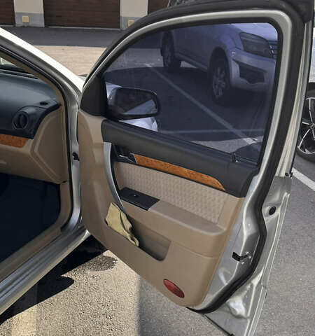 Шевроле Авео 2007 в Виннице на Automoto.ua Серый Шевроле Авео, объемом двигателя 1.6 л и пробегом 138 тыс. км за 3200 $, фото 19 на Automoto.ua