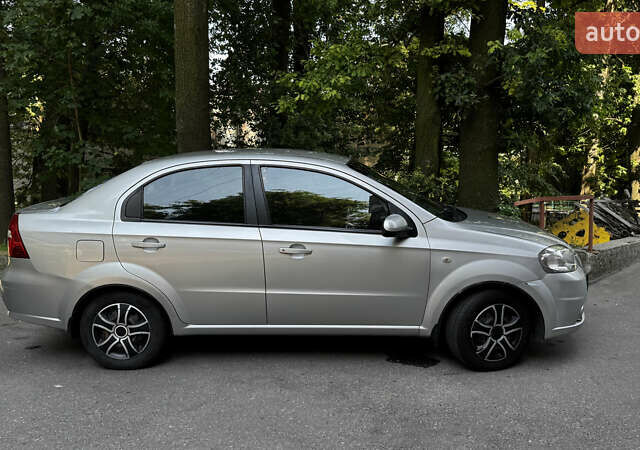 Серый Шевроле Авео, объемом двигателя 1.6 л и пробегом 203 тыс. км за 3700 $, фото 16 на Automoto.ua