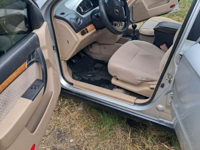 Сірий Шевроле Авео, об'ємом двигуна 10 л та пробігом 285 тис. км за 2250 $, фото 6 на Automoto.ua