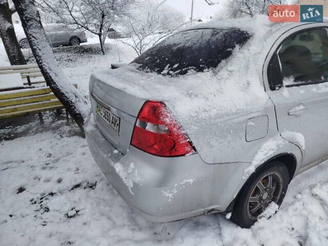 Сірий Шевроле Авео, об'ємом двигуна 1.6 л та пробігом 650 тис. км за 2200 $, фото 3 на Automoto.ua