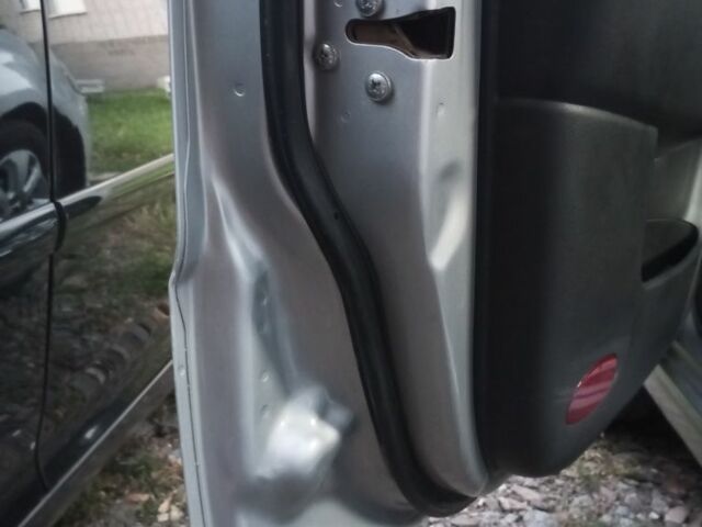 Серый Шевроле Авео, объемом двигателя 1.5 л и пробегом 209 тыс. км за 3700 $, фото 12 на Automoto.ua