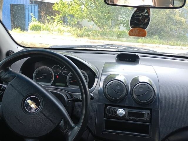 Сірий Шевроле Авео, об'ємом двигуна 1.5 л та пробігом 290 тис. км за 3500 $, фото 5 на Automoto.ua