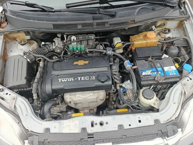 Серый Шевроле Авео, объемом двигателя 1.6 л и пробегом 2 тыс. км за 3200 $, фото 7 на Automoto.ua