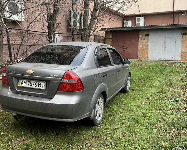 Сірий Шевроле Авео, об'ємом двигуна 1.5 л та пробігом 225 тис. км за 2600 $, фото 7 на Automoto.ua