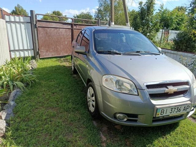 Серый Шевроле Авео, объемом двигателя 1.5 л и пробегом 315 тыс. км за 3199 $, фото 1 на Automoto.ua