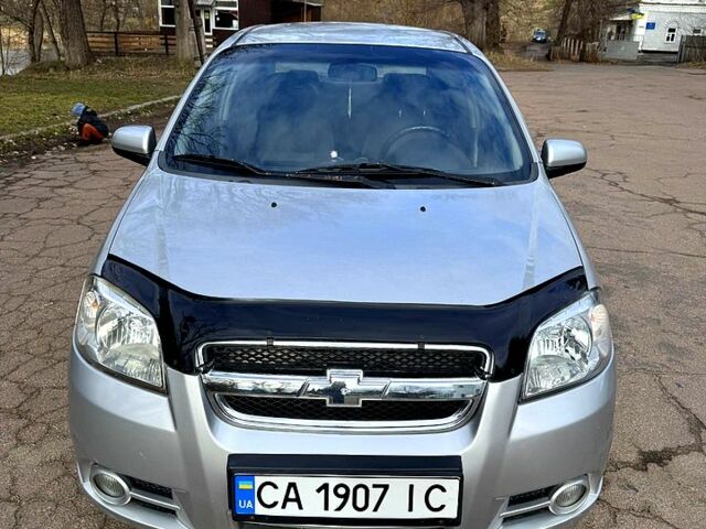 Серый Шевроле Авео, объемом двигателя 1.5 л и пробегом 214 тыс. км за 3400 $, фото 5 на Automoto.ua