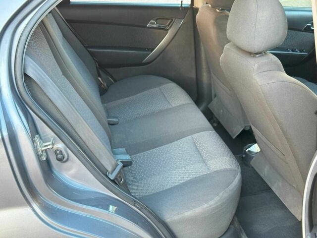 Серый Шевроле Авео, объемом двигателя 1.5 л и пробегом 137 тыс. км за 4390 $, фото 16 на Automoto.ua