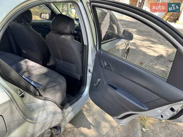 Серый Шевроле Авео, объемом двигателя 1.5 л и пробегом 560 тыс. км за 2450 $, фото 22 на Automoto.ua