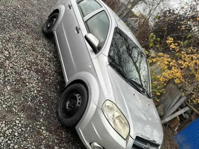 Серый Шевроле Авео, объемом двигателя 1.5 л и пробегом 250 тыс. км за 2450 $, фото 3 на Automoto.ua