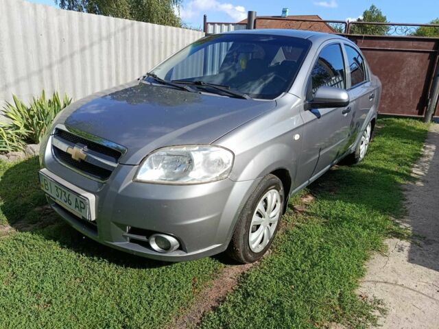 Серый Шевроле Авео, объемом двигателя 1.5 л и пробегом 315 тыс. км за 3199 $, фото 2 на Automoto.ua