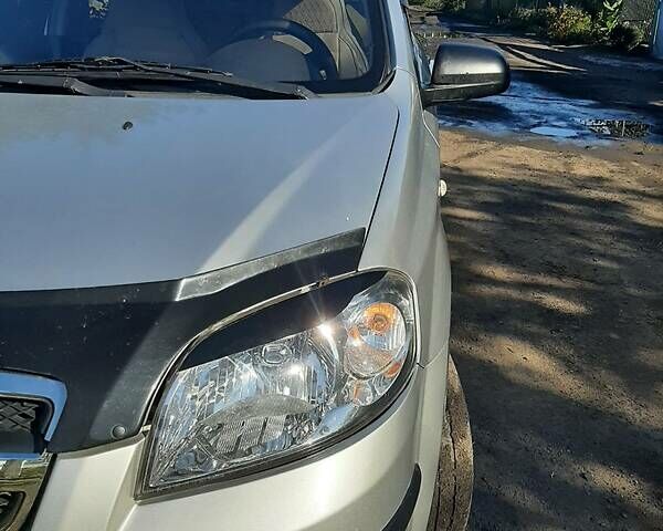 Сірий Шевроле Авео, об'ємом двигуна 1.5 л та пробігом 187 тис. км за 4200 $, фото 6 на Automoto.ua