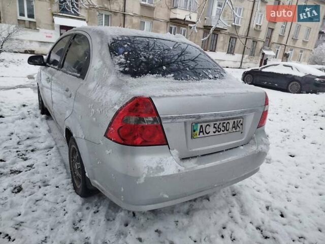 Сірий Шевроле Авео, об'ємом двигуна 1.6 л та пробігом 650 тис. км за 2200 $, фото 4 на Automoto.ua