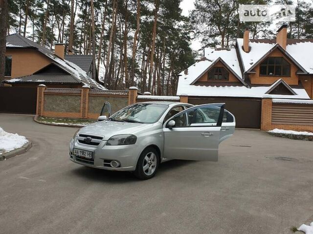Сірий Шевроле Авео, об'ємом двигуна 1.6 л та пробігом 172 тис. км за 3900 $, фото 11 на Automoto.ua