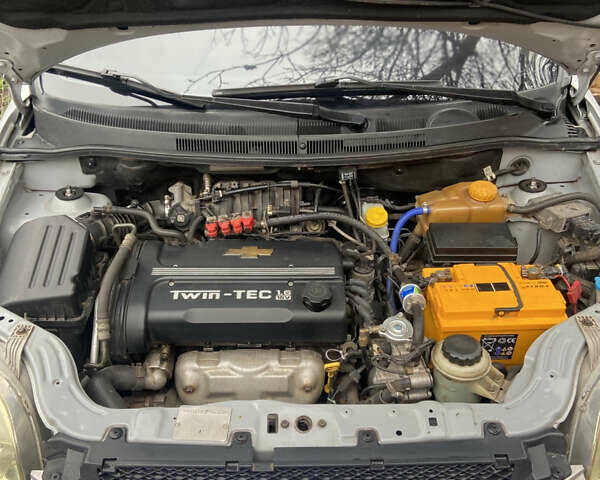 Серый Шевроле Авео, объемом двигателя 1.6 л и пробегом 150 тыс. км за 4499 $, фото 9 на Automoto.ua