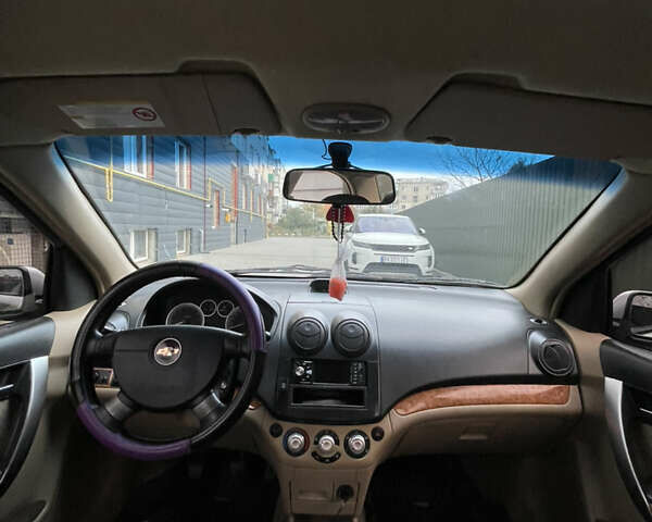 Сірий Шевроле Авео, об'ємом двигуна 1.6 л та пробігом 290 тис. км за 3900 $, фото 24 на Automoto.ua