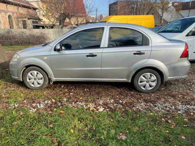 Сірий Шевроле Авео, об'ємом двигуна 1.5 л та пробігом 251 тис. км за 3000 $, фото 5 на Automoto.ua