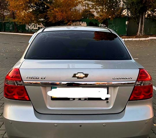 Сірий Шевроле Авео, об'ємом двигуна 1.5 л та пробігом 213 тис. км за 3500 $, фото 1 на Automoto.ua
