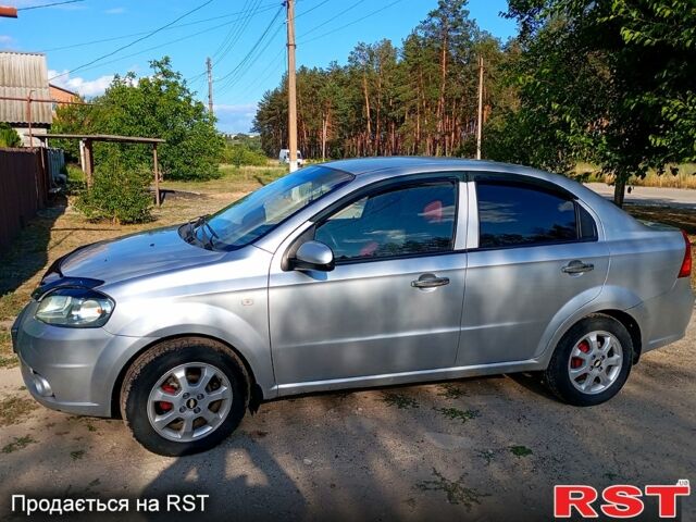 Серый Шевроле Авео, объемом двигателя 1.5 л и пробегом 280 тыс. км за 3800 $, фото 3 на Automoto.ua
