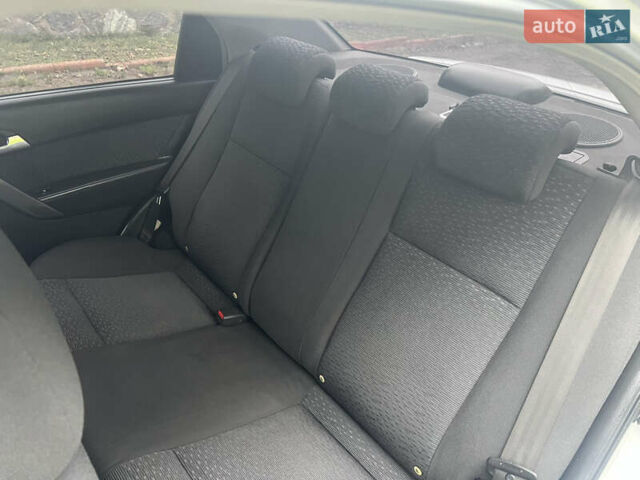 Сірий Шевроле Авео, об'ємом двигуна 1.4 л та пробігом 170 тис. км за 2999 $, фото 23 на Automoto.ua