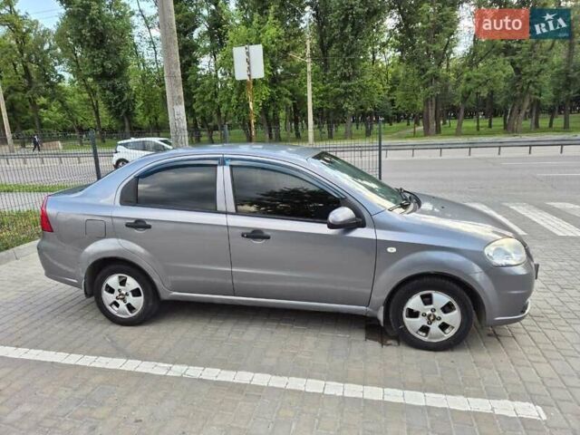 Серый Шевроле Авео, объемом двигателя 1.5 л и пробегом 191 тыс. км за 5000 $, фото 5 на Automoto.ua