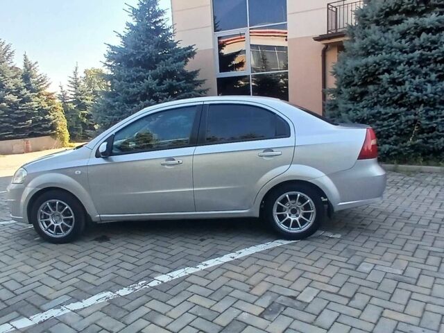 Сірий Шевроле Авео, об'ємом двигуна 1.6 л та пробігом 212 тис. км за 3506 $, фото 4 на Automoto.ua