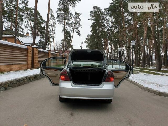 Сірий Шевроле Авео, об'ємом двигуна 1.6 л та пробігом 172 тис. км за 3900 $, фото 10 на Automoto.ua