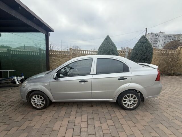 Серый Шевроле Авео, объемом двигателя 1.5 л и пробегом 180 тыс. км за 3900 $, фото 4 на Automoto.ua