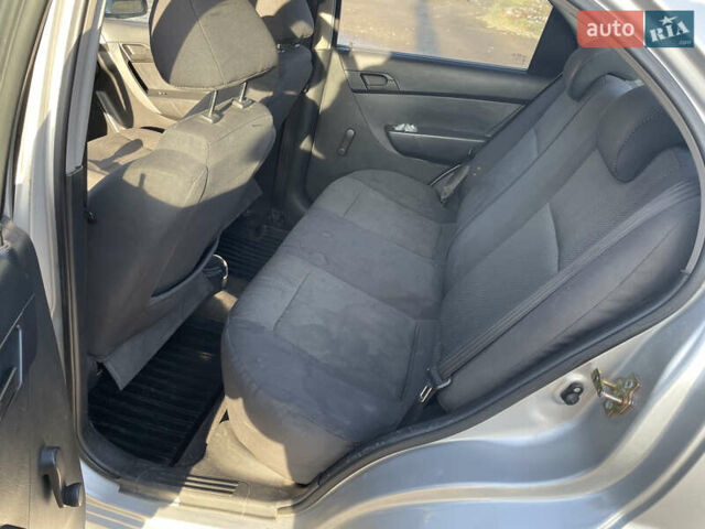 Серый Шевроле Авео, объемом двигателя 1.5 л и пробегом 547 тыс. км за 2100 $, фото 8 на Automoto.ua
