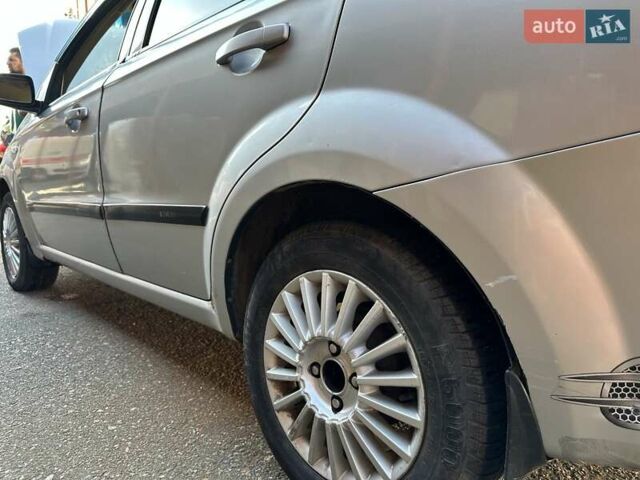 Серый Шевроле Авео, объемом двигателя 1.6 л и пробегом 134 тыс. км за 3000 $, фото 6 на Automoto.ua