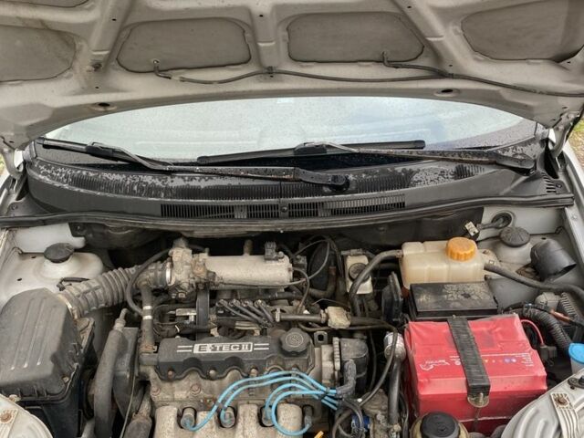 Серый Шевроле Авео, объемом двигателя 1.5 л и пробегом 235 тыс. км за 3900 $, фото 10 на Automoto.ua