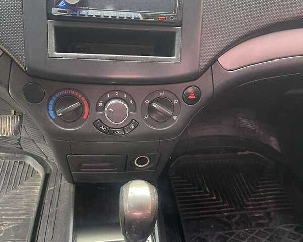 Серый Шевроле Авео, объемом двигателя 1.5 л и пробегом 161 тыс. км за 5300 $, фото 65 на Automoto.ua