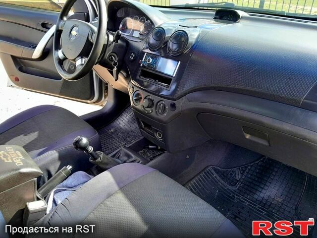 Серый Шевроле Авео, объемом двигателя 1.5 л и пробегом 315 тыс. км за 3700 $, фото 7 на Automoto.ua